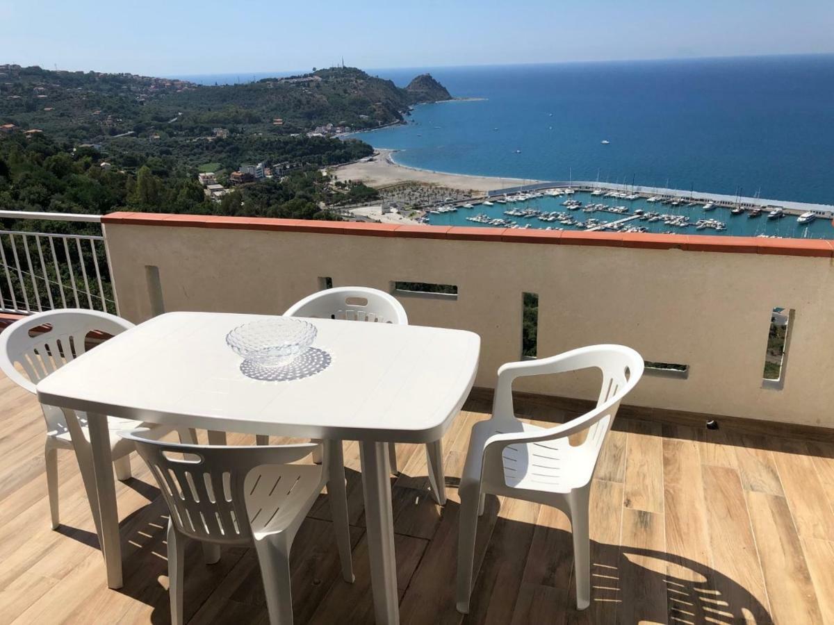 Appartamento Vista Mare Капо-д'Орландо Екстер'єр фото